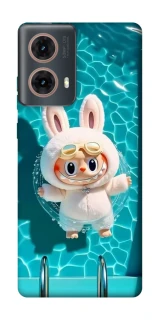Чехол на Motorola Moto G85 Labubu in the pool ver.2 фото 1 из 1