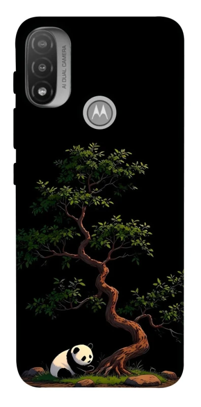 Чехол на Motorola Moto E20 Panda and tree фото 1 из 1