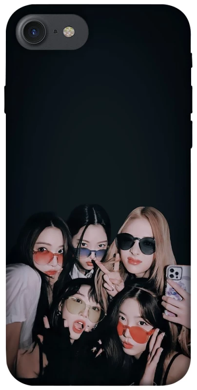 Чохол на Apple iPhone 7 / 8 (4.7") LE SSERAFIM v3 фото 1 з 1