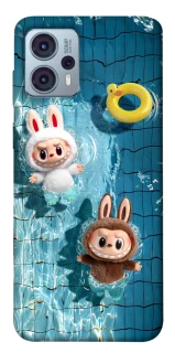 Чохол на Motorola Moto G23 Labubu in the pool фото 1 Чохол на Motorola Moto G23 Labubu in the pool фото 1 з 1