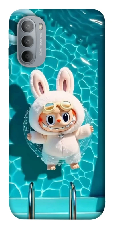 Чохол на Motorola Moto G31 Labubu in the pool ver.2 фото 1 з 1