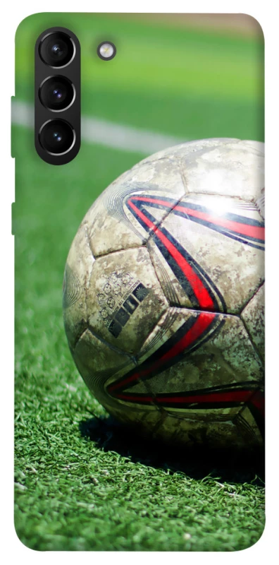 Чехол на Samsung Galaxy S21+ Мяч на газоне фото 1 из 1
