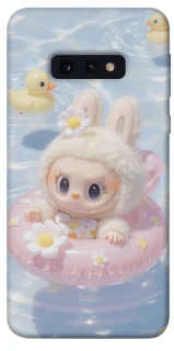 Чохол на Samsung Galaxy S10e Labubu swimming фото 1 з 1