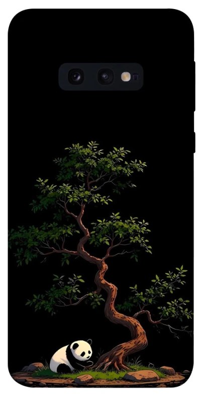 Чехол на Samsung Galaxy S10e Panda and tree фото 1 из 1