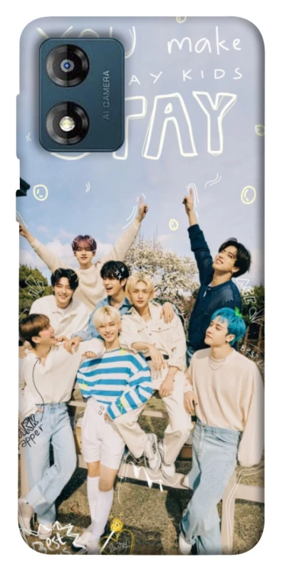 Чехол на Motorola Moto E13 Stray Kids One Team фото 1 из 1