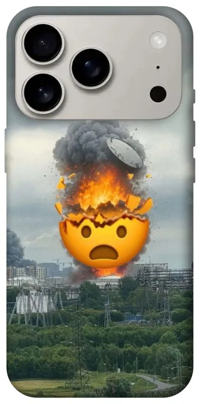 Чохол на Apple iPhone 18 Pro Moscow never sleeps ver.2 фото 1 з 2