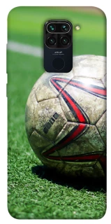 Чехол на Xiaomi Redmi Note 9 / Redmi 10X Мяч на газоне фото 1 из 1