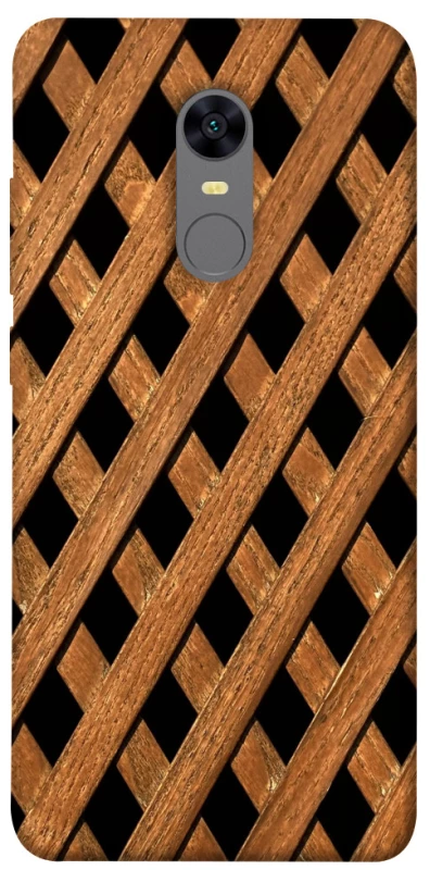 Чохол на Xiaomi Redmi 5 Plus / Redmi Note 5 (Single Camera) Дерево на дачі фото 1 з 1