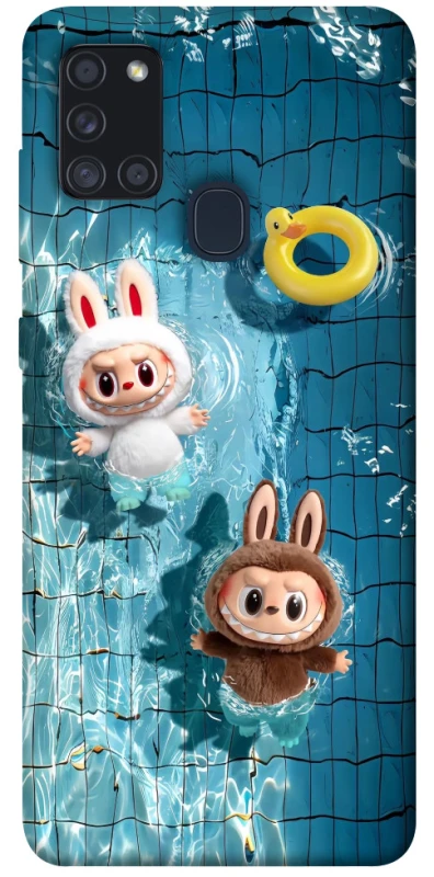 Чохол на Samsung Galaxy A21s Labubu in the pool фото 1 з 1