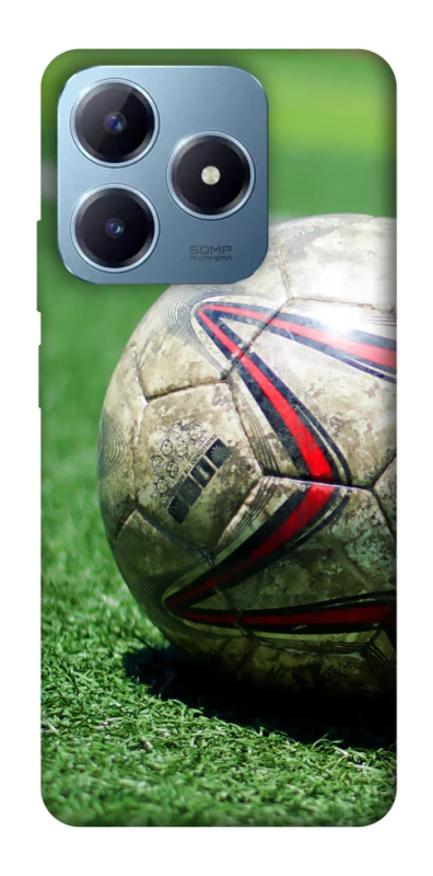 Чехол на Realme C63 Мяч на газоне фото 1 из 1