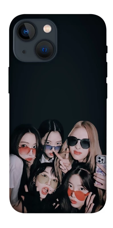 Чехол на Apple iPhone 13 mini (5.4") LE SSERAFIM v3 фото 1 из 1