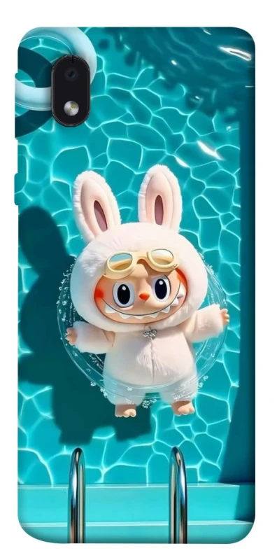 Чехол на Samsung Galaxy M01 Core / A01 Core Labubu in the pool ver.2 фото 1 из 1