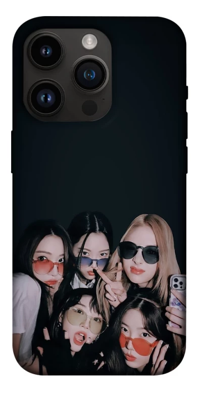 Чохол на Apple iPhone 14 Pro (6.1") LE SSERAFIM v3 фото 1 з 1