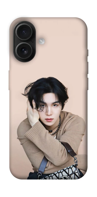 Чехол на Apple iPhone 16 Suga - BTS фото 1 из 1