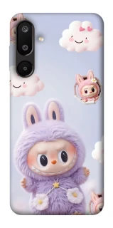 Чохол на Samsung Galaxy M16 5G Labubu & clouds фото 1 з 1