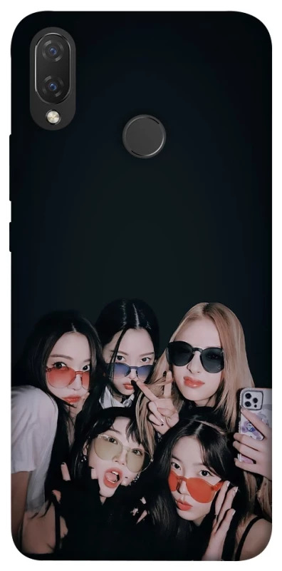 Чехол на Huawei P Smart+ (nova 3i) LE SSERAFIM v3 фото 1 из 1