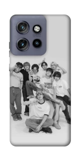 Чехол на Motorola Edge 50 Neo Stray Kids All Around фото 1 из 1
