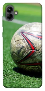 Чехол на Samsung Galaxy A04 Мяч на газоне фото 1 из 1