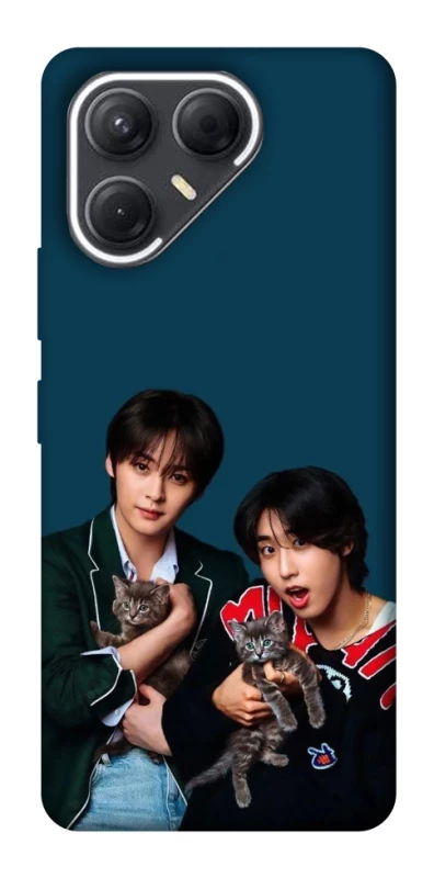 Чохол на TECNO Pova 7 Lee Know and Han - Stray Kids фото 1 з 1