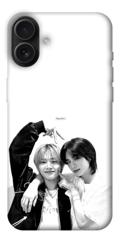 Чехол на Apple iPhone 16 Plus HyunJin & Jeongin фото 1 из 1