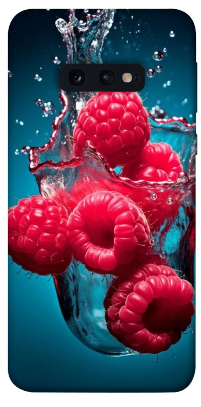 Чохол на Samsung Galaxy S10e Малинка у воді фото 1 з 1