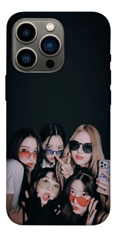 Чохол на Apple iPhone 13 Pro (6.1") LE SSERAFIM v3 фото 1 з 1