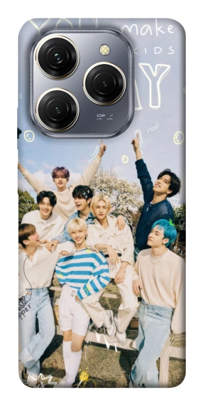 Чохол на TECNO Spark 20 Pro Stray Kids One Team фото 1 з 1