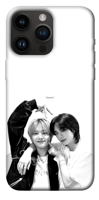 Чехол на Apple iPhone 14 Pro Max (6.7") HyunJin & Jeongin фото 1 из 1