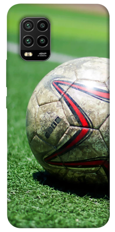 Чехол на Xiaomi Mi 10 Lite Мяч на газоне фото 1 из 1