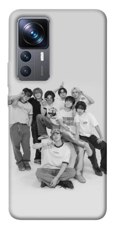 Чехол на Xiaomi 12T / 12T Pro Stray Kids All Around фото 1 из 1