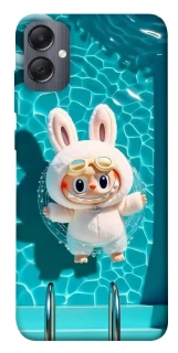 Чехол на Samsung Galaxy A05 Labubu in the pool ver.2 фото 1 из 1