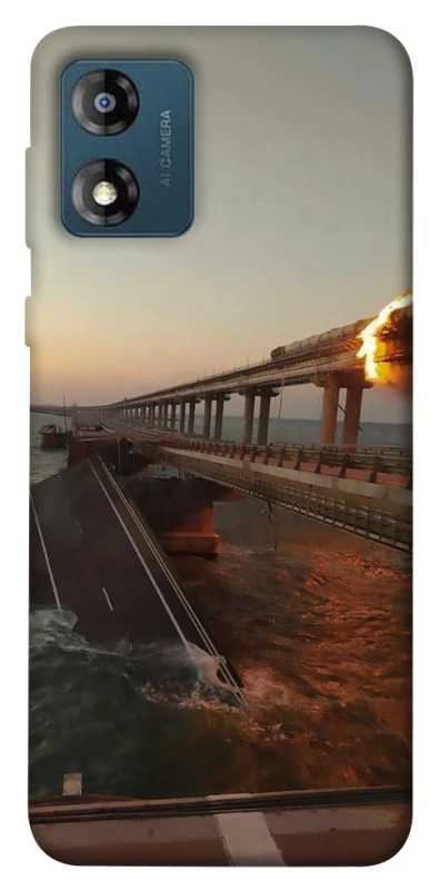 Чохол на Motorola Moto E13 Кримський міст втомився фото 1 з 1