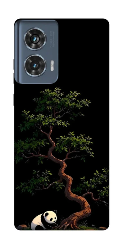 Чохол на Motorola Edge 50 Panda and tree фото 1 з 1