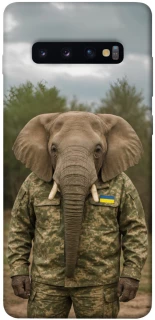 Чехол на Samsung Galaxy S10+ Слон защитник фото 1 из 1