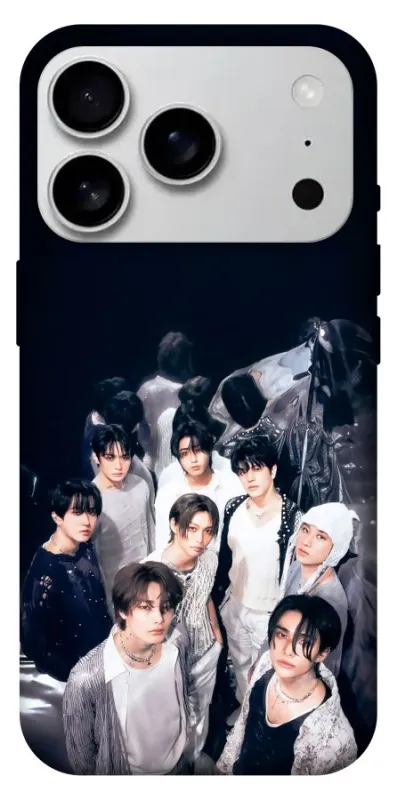 Чехол на Apple iPhone 18 Pro Max Stray Kids v4 фото 1 из 1