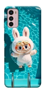 Чехол на Motorola Moto G42 Labubu in the pool ver.2 фото 1 из 1