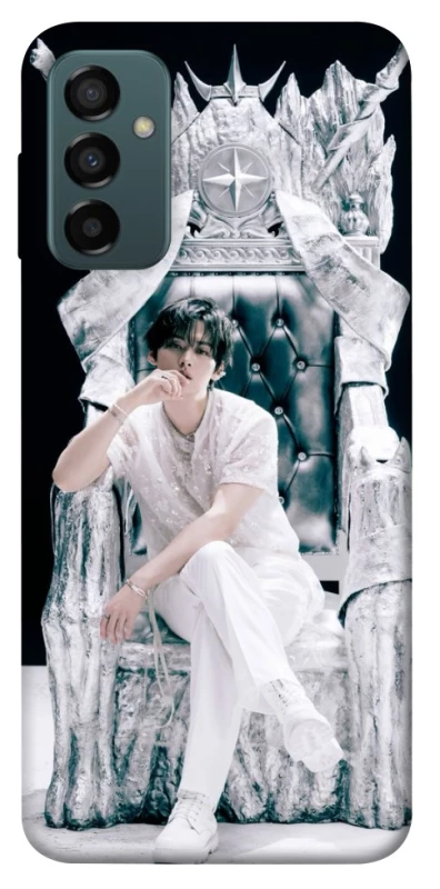 Чехол на Samsung Galaxy M13 4G Lee Know GIANT фото 1 из 1