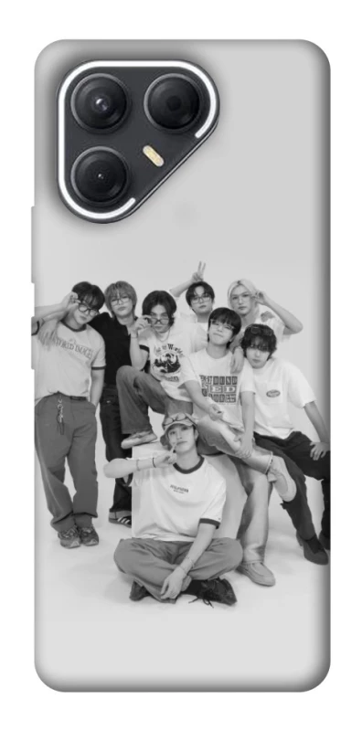 Чохол на TECNO Pova 7 Stray Kids All Around фото 1 з 1