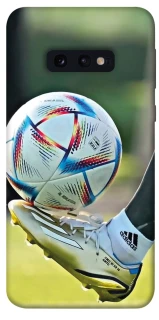 Чохол на Samsung Galaxy S10e Football Ball v2 фото 1 з 1