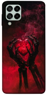Чехол на Samsung Galaxy M53 5G Heart in the hands of a skeleton фото 1 из 1