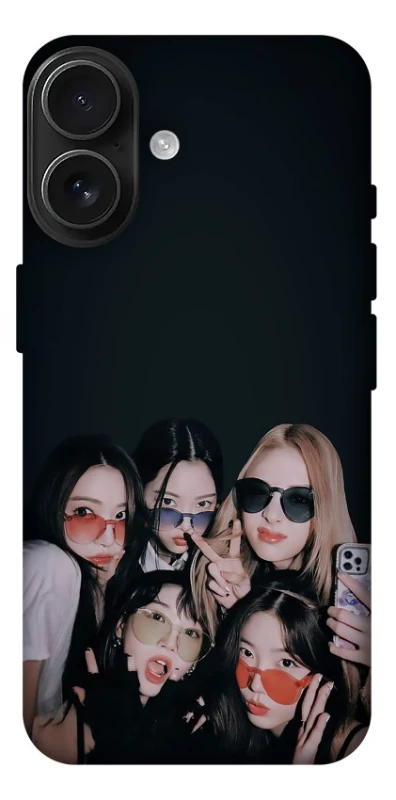 Чохол на Apple iPhone 17 (6.3") LE SSERAFIM v3 фото 1 з 1