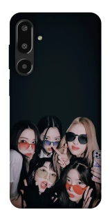 Чехол на Samsung Galaxy F16 LE SSERAFIM v3 фото 1 из 1