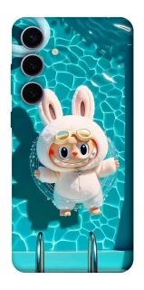 Чехол на Samsung Galaxy S25+ Labubu in the pool ver.2 фото 1 из 1