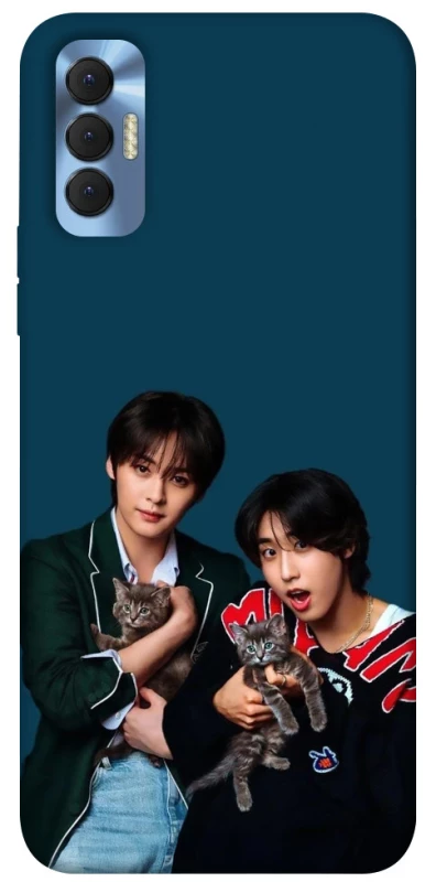 Чехол на TECNO Spark 8P Lee Know and Han - Stray Kids фото 1 из 1