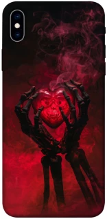 Чехол на Apple iPhone XS Max (6.5") Heart in the hands of a skeleton фото 1 из 1