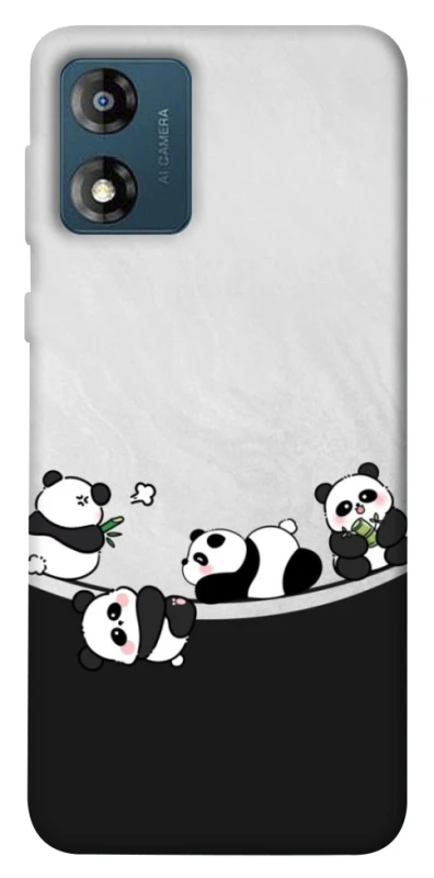 Чехол на Motorola Moto E13 Four pandas фото 1 из 1