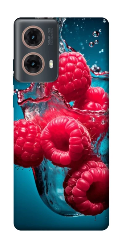 Чохол на Motorola Moto G85 Малинка у воді фото 1 з 1