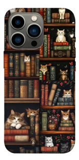 Чехол на Apple iPhone 13 Pro (6.1") Cats & Books фото 1 из 1