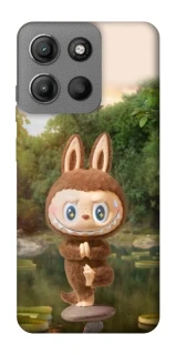 Чехол на Motorola Moto G15 Power Labubu Yoga фото 1 из 1