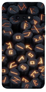 Чехол на Samsung Galaxy S10e Огненые руны фото 1 из 1